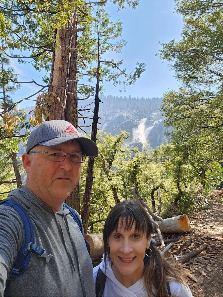 couple with Chilnualna falls trail 